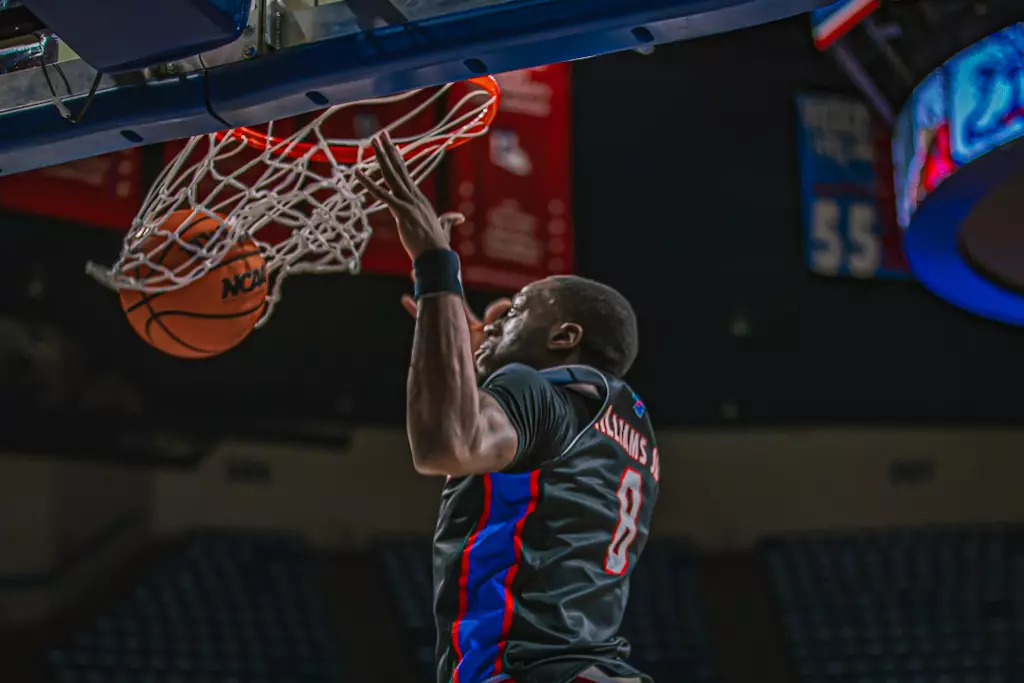 Bulldogs fall at home to Flames, 72-56, on Thursday night