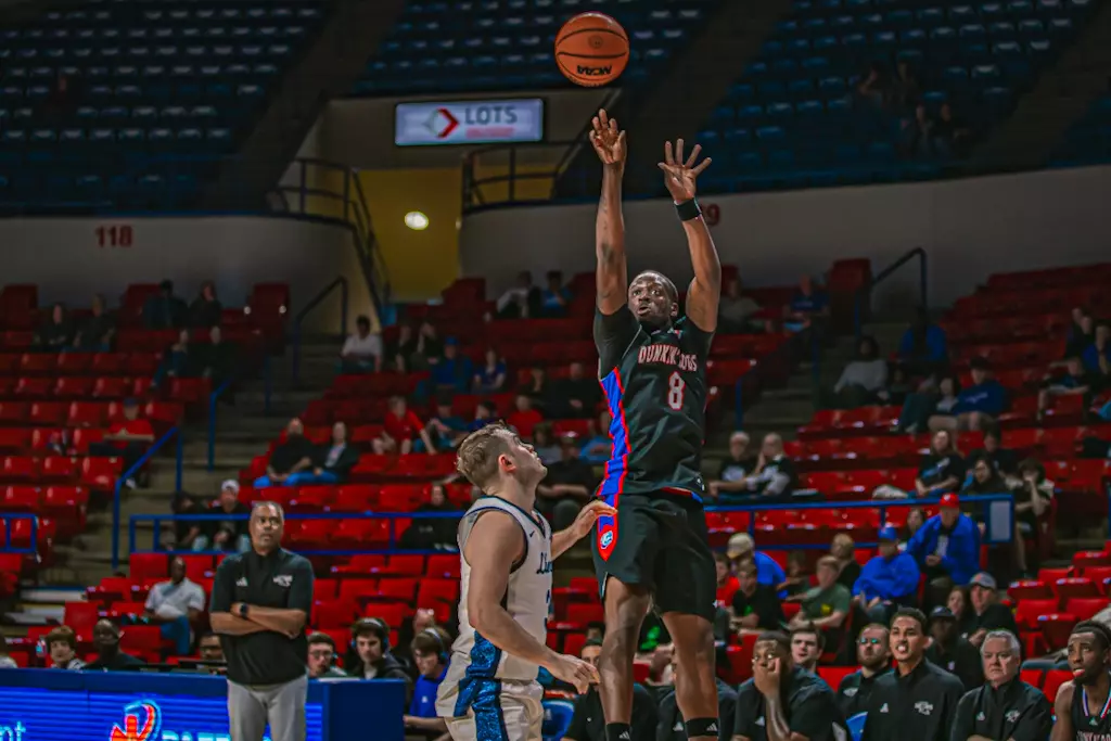 Bulldogs fall at home to Flames, 72-56, on Thursday night