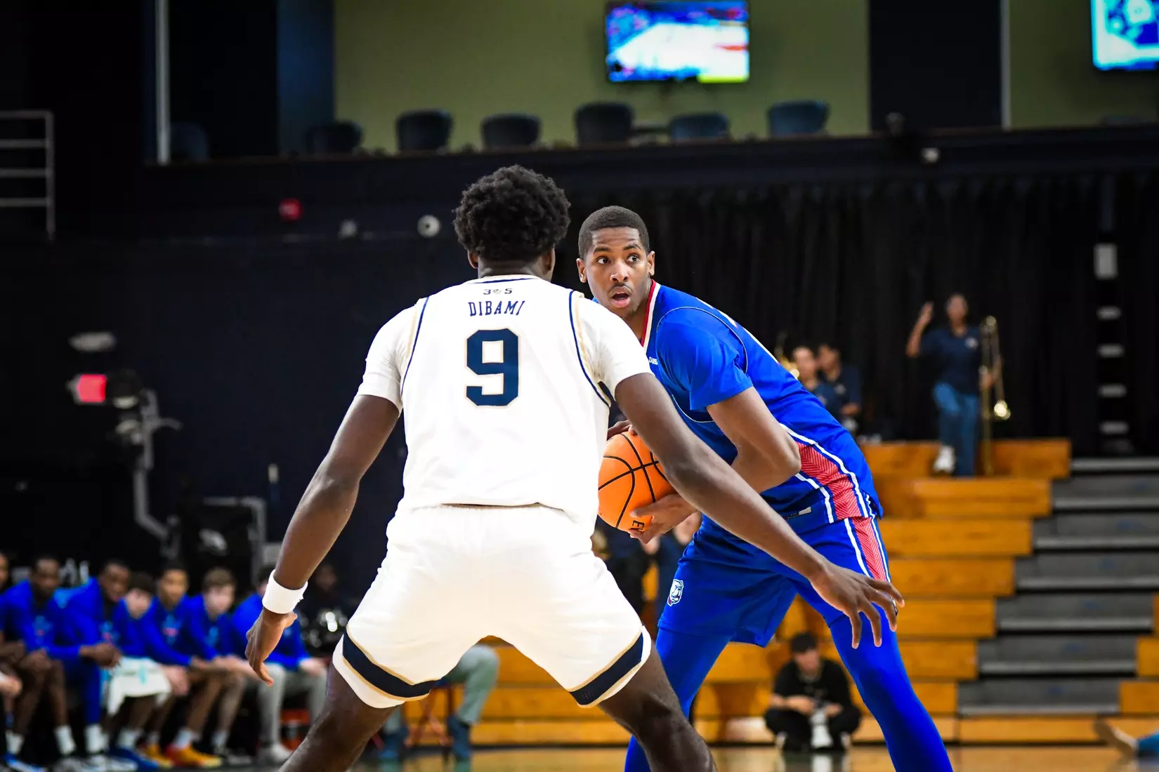 Bulldogs fall 77-64 to Panthers in Miami