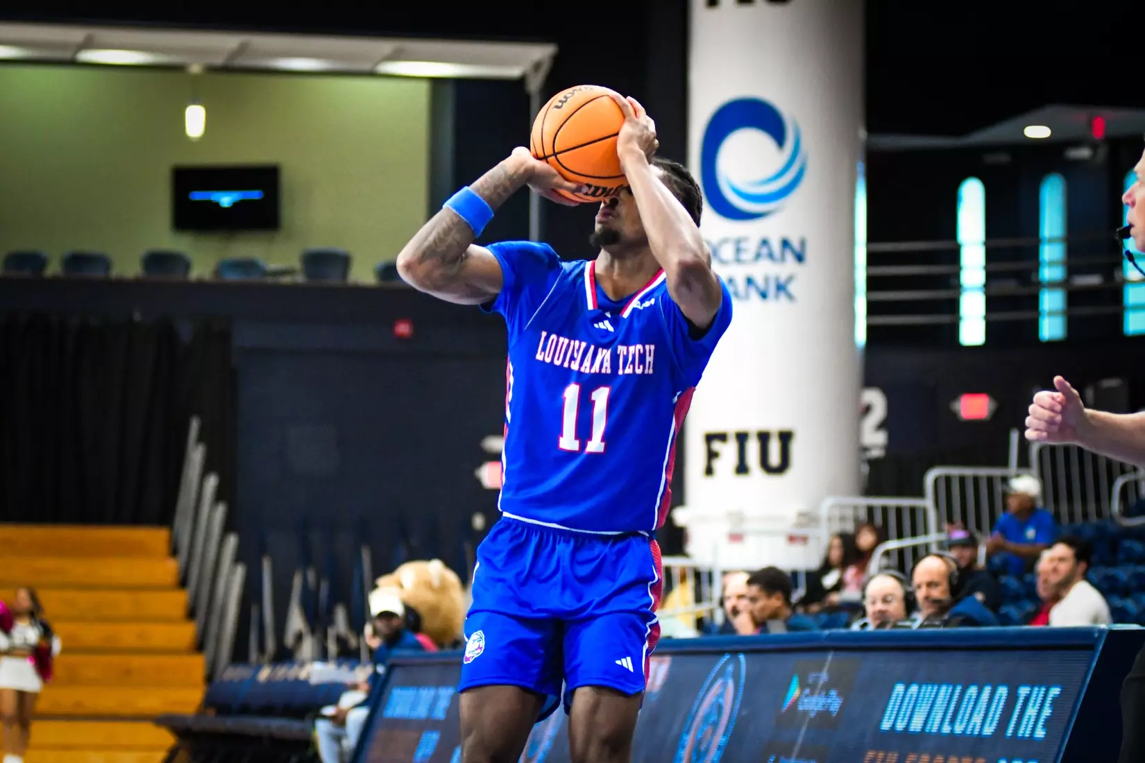 Bulldogs fall 77-64 to Panthers in Miami
