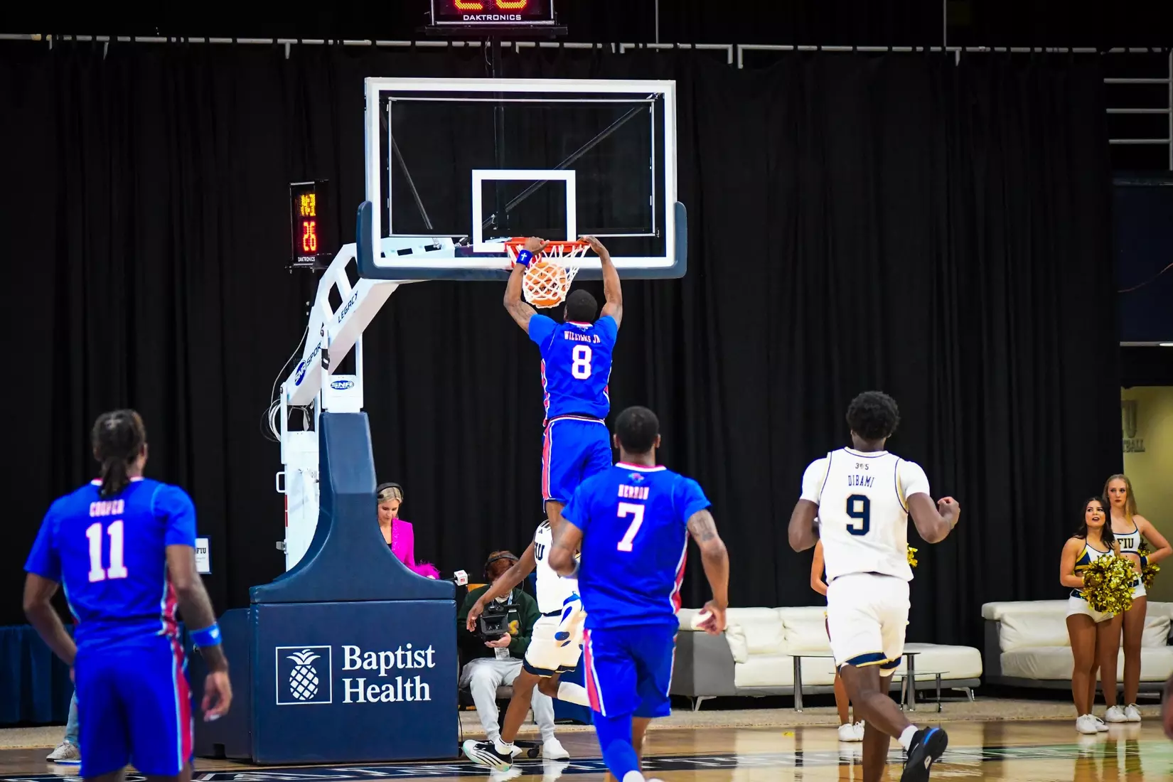 Bulldogs fall 77-64 to Panthers in Miami