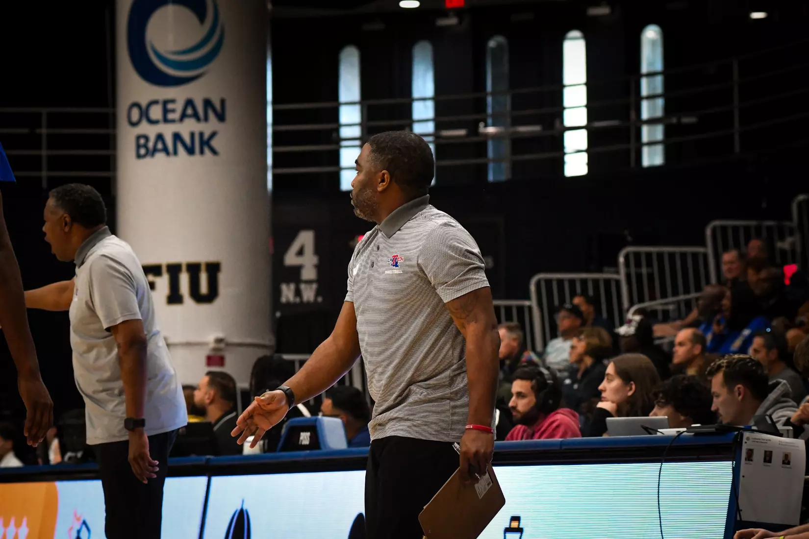 Bulldogs fall 77-64 to Panthers in Miami