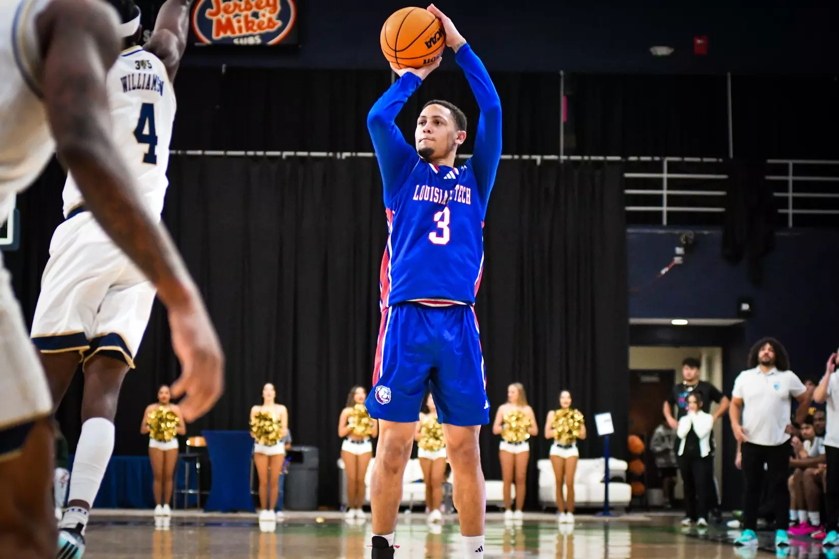 Bulldogs fall 77-64 to Panthers in Miami