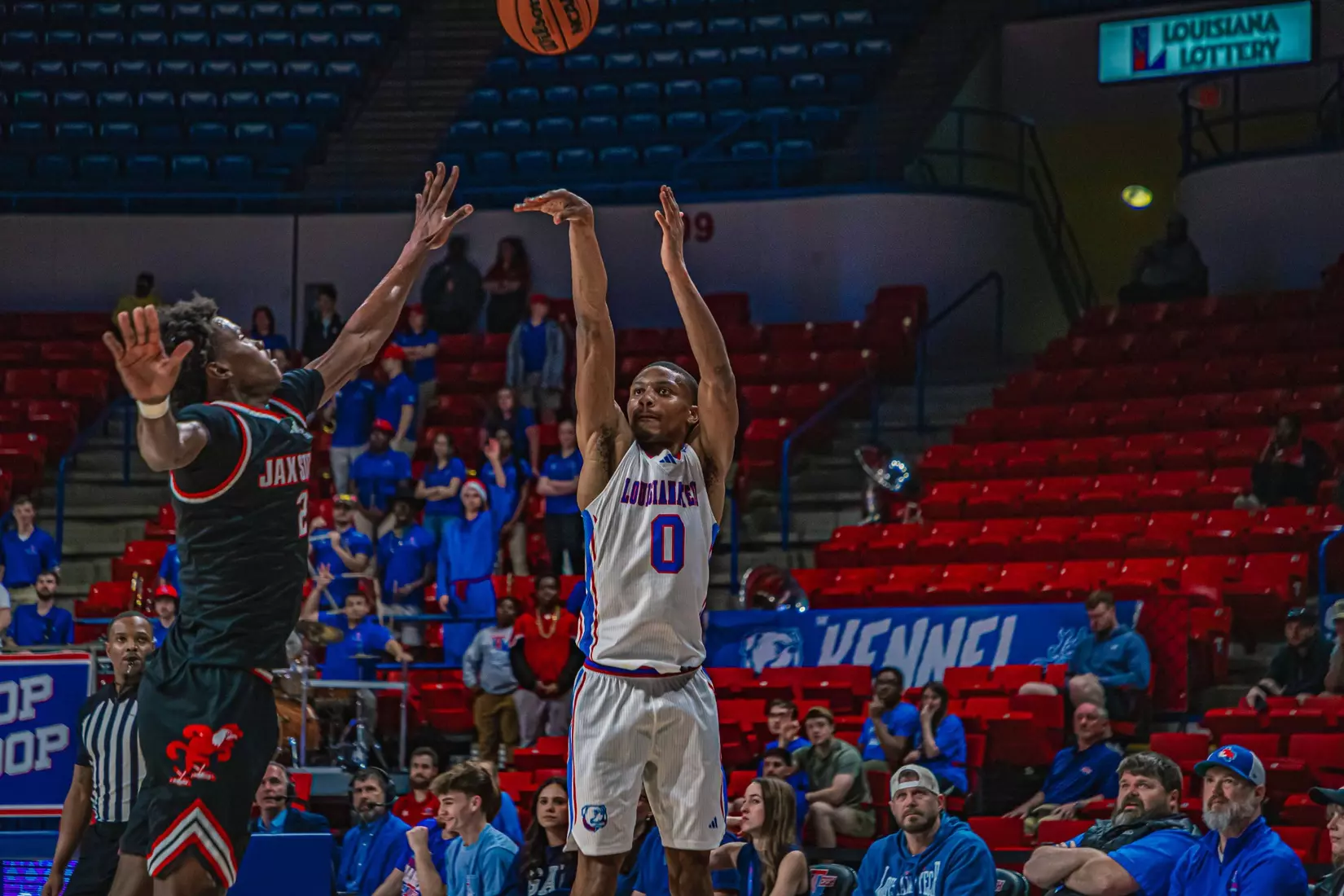 Bulldogs hang on to defeat Gamecocks 77-71 Wednesday night in the TAC