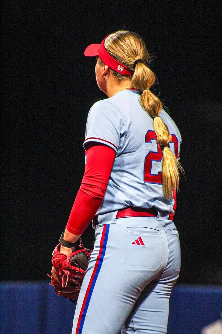 LA Tech defeats ULM 3-2 in 11 innings.
