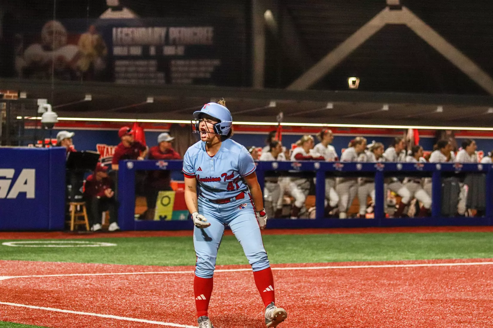 LA Tech defeats ULM 3-2 in 11 innings.