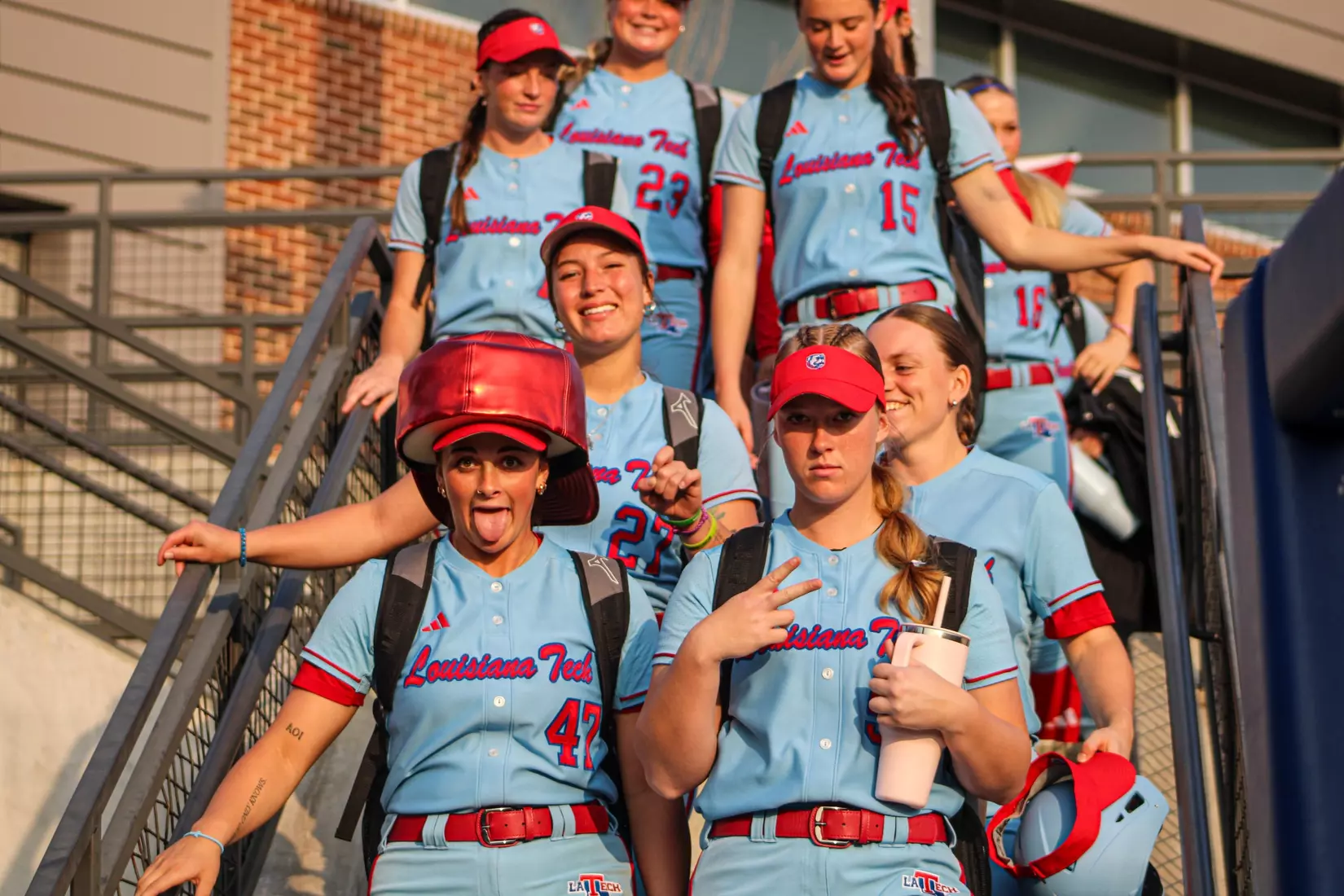 LA Tech defeats ULM 3-2 in 11 innings.