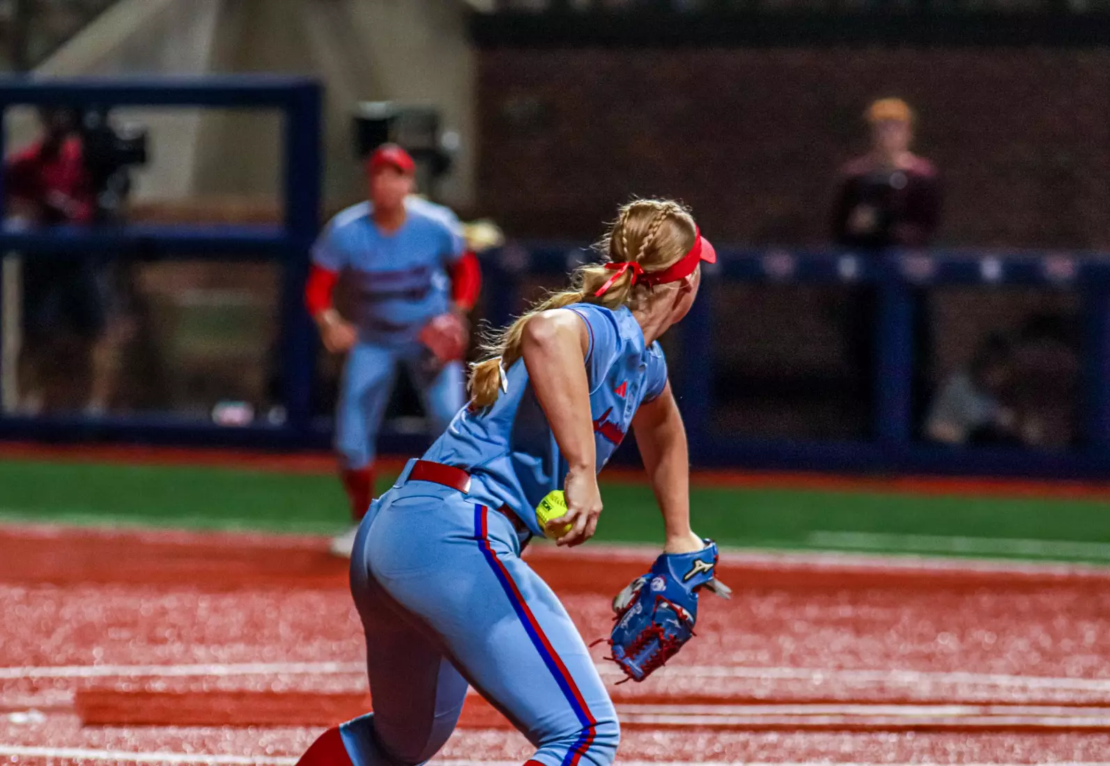 LA Tech defeats ULM 3-2 in 11 innings.