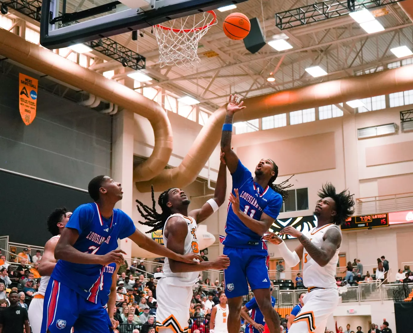 Bulldogs fall to Owls on the road in defensive slugfest