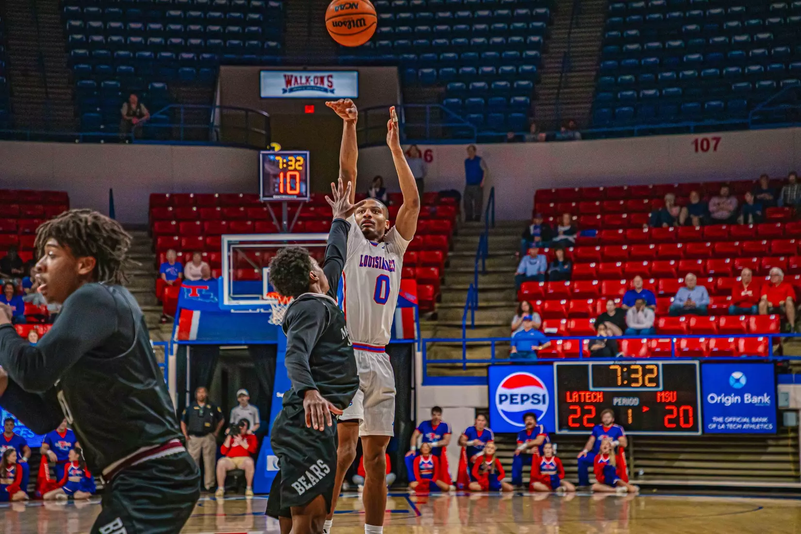 Will Allen's putback with six seconds remaining lifts Bulldogs to 72-70 win over Bears on Thursday night inside the Thomas Assembly Center on Karl Malone Court