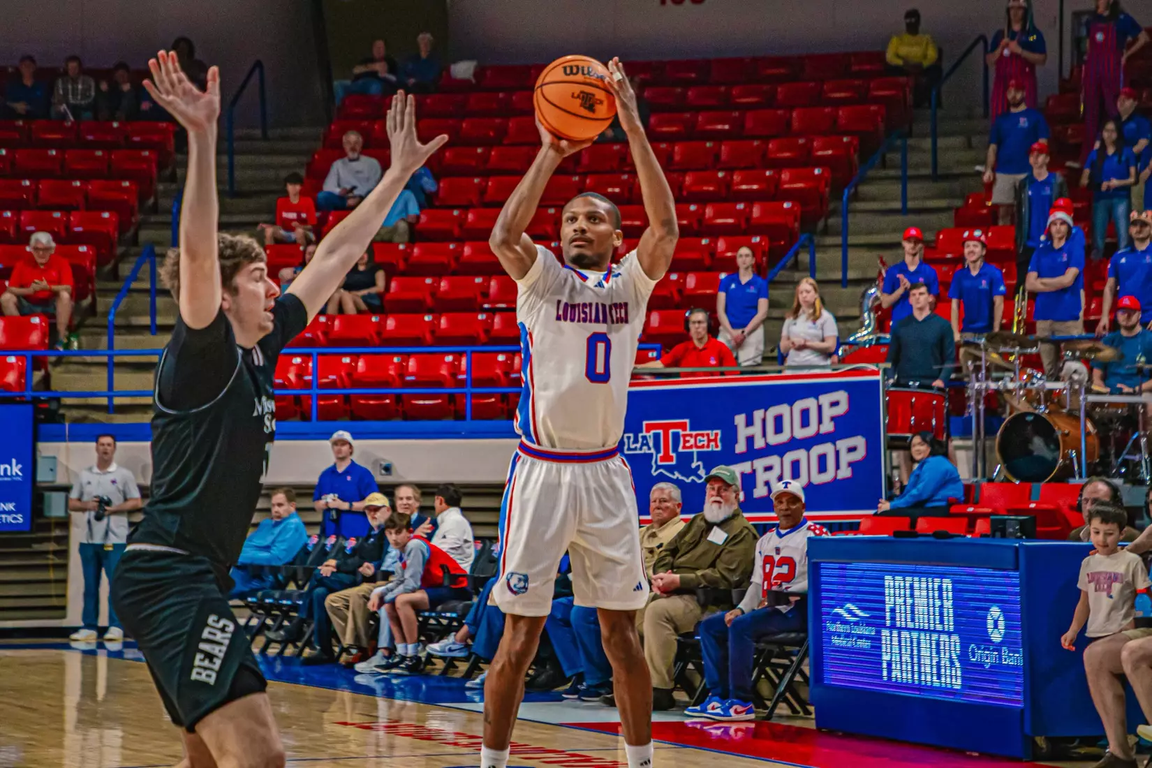 Will Allen's putback with six seconds remaining lifts Bulldogs to 72-70 win over Bears on Thursday night inside the Thomas Assembly Center on Karl Malone Court