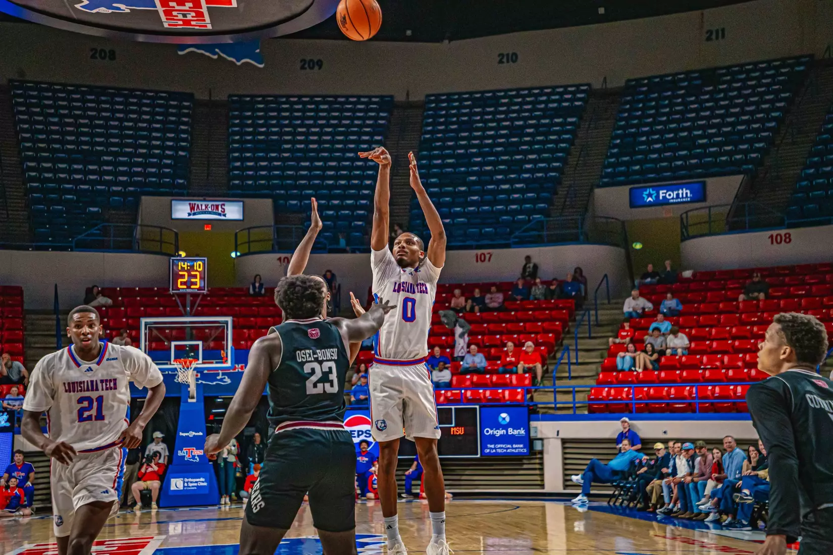 Will Allen's putback with six seconds remaining lifts Bulldogs to 72-70 win over Bears on Thursday night inside the Thomas Assembly Center on Karl Malone Court