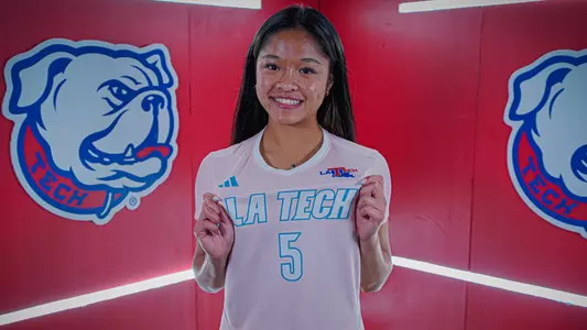 Signee Kate Mondejar