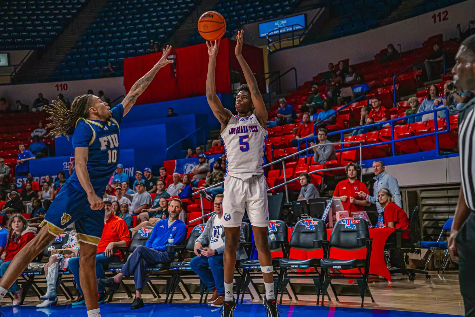 Bulldogs fall to Panthers in home finale