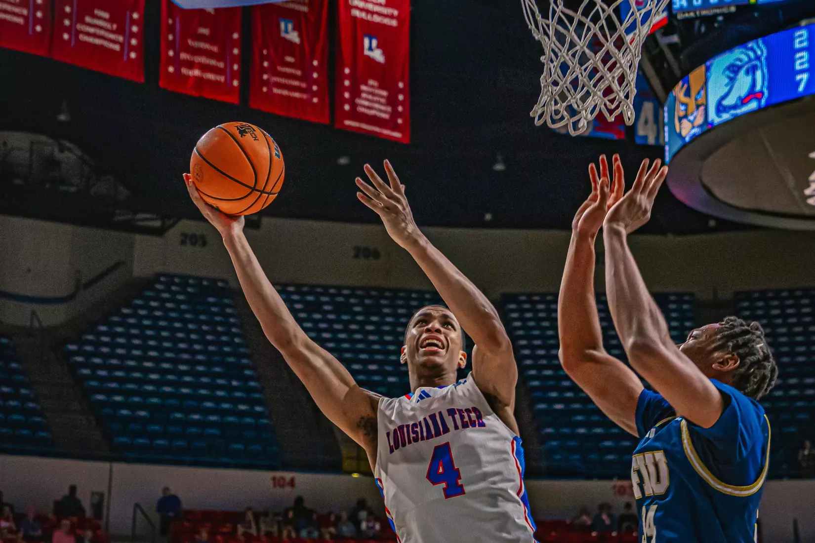 Bulldogs fall to Panthers in home finale