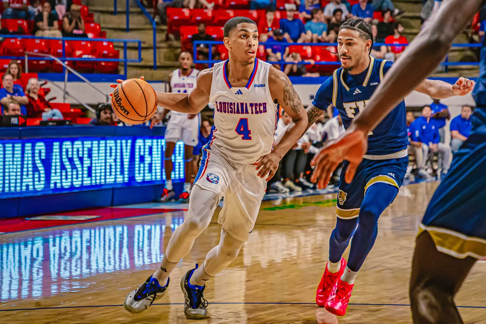 Bulldogs fall to Panthers in home finale