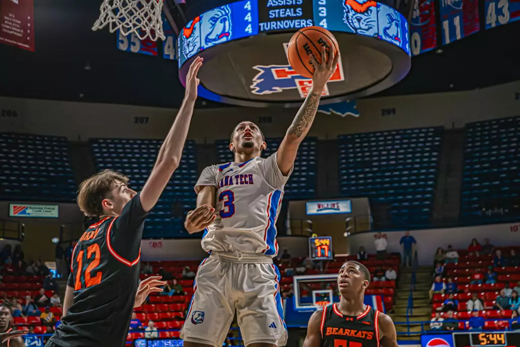 Bulldogs get revenge on Bearkats, celebrate the jersey retirement of Paul Millsap
