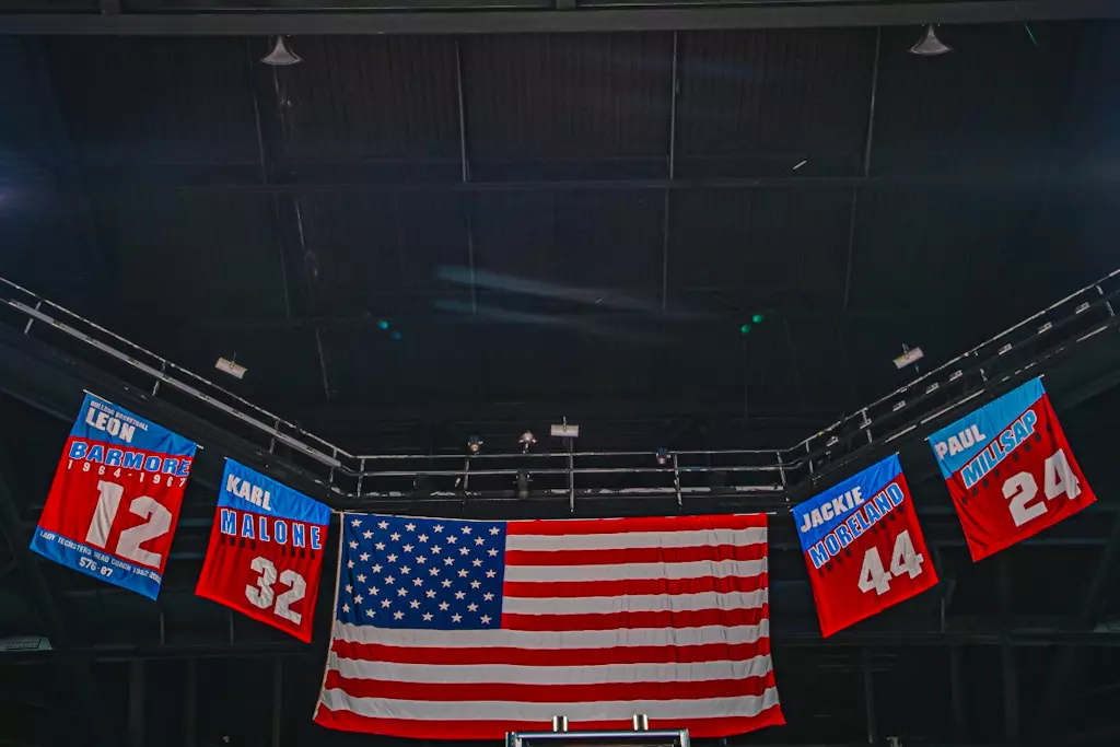 Bulldogs get revenge on Bearkats, celebrate the jersey retirement of Paul Millsap