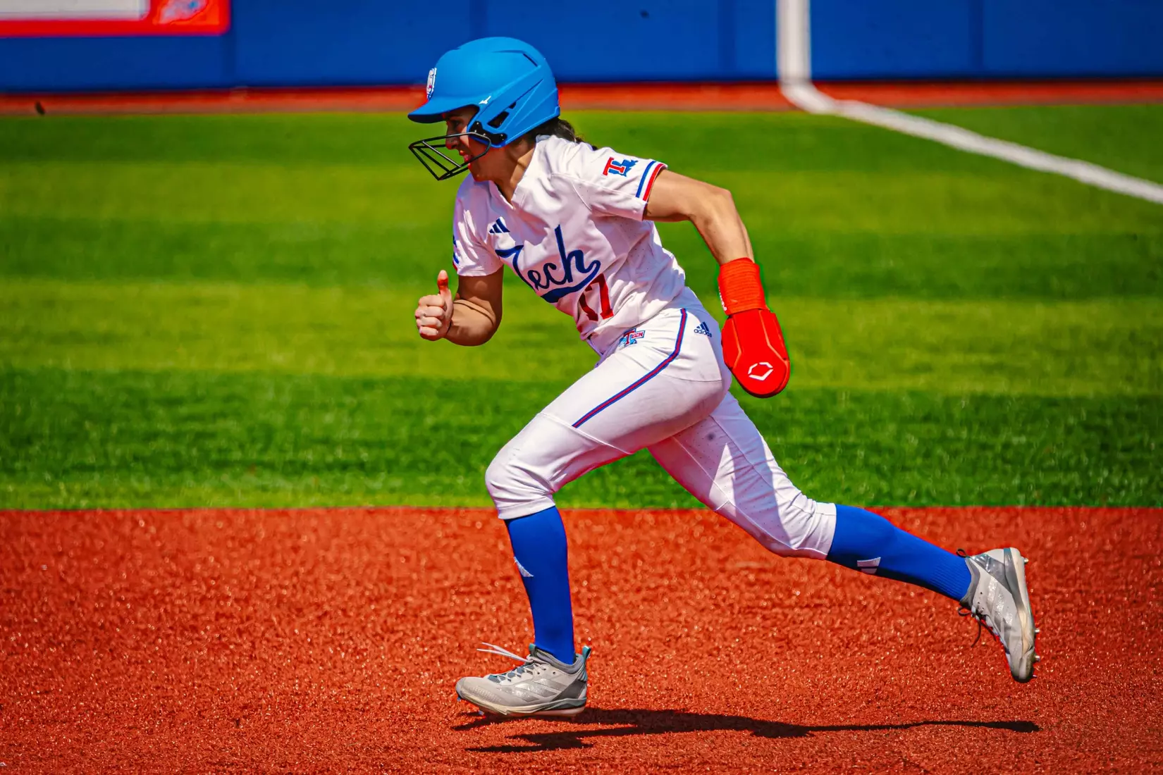 LA Tech defeats UCA 6-3 to close Bulldog Classic.