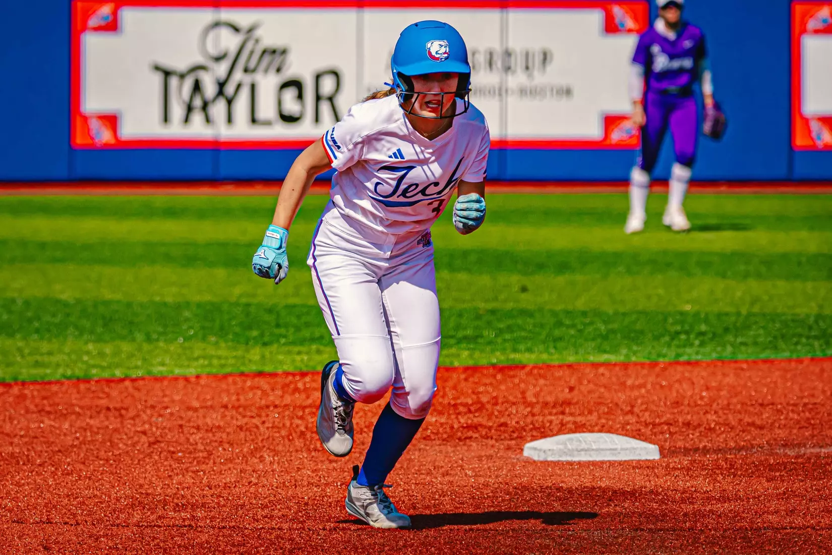 LA Tech defeats UCA 6-3 to close Bulldog Classic.