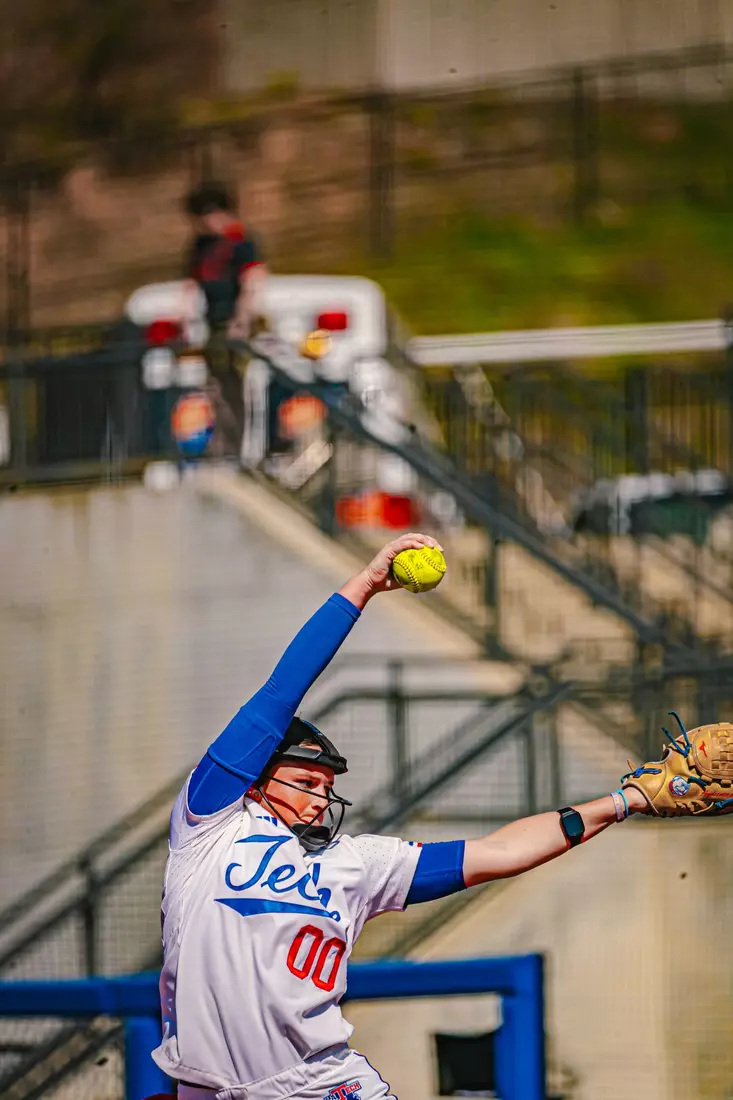 LA Tech defeats UCA 6-3 to close Bulldog Classic.