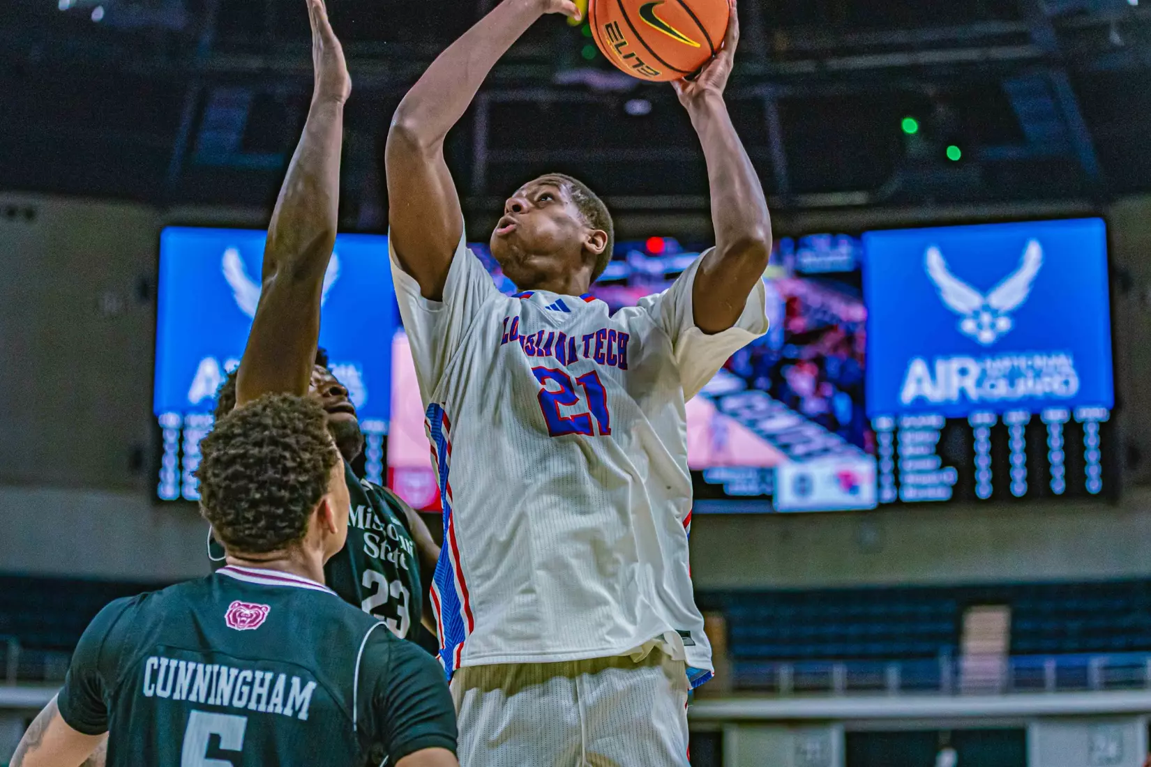 Bulldogs advance to the CUSA title game with 69-66 win over the Bears on Friday