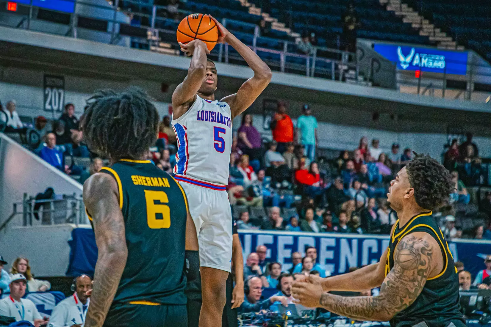 Bulldogs fall in title game to Owls
