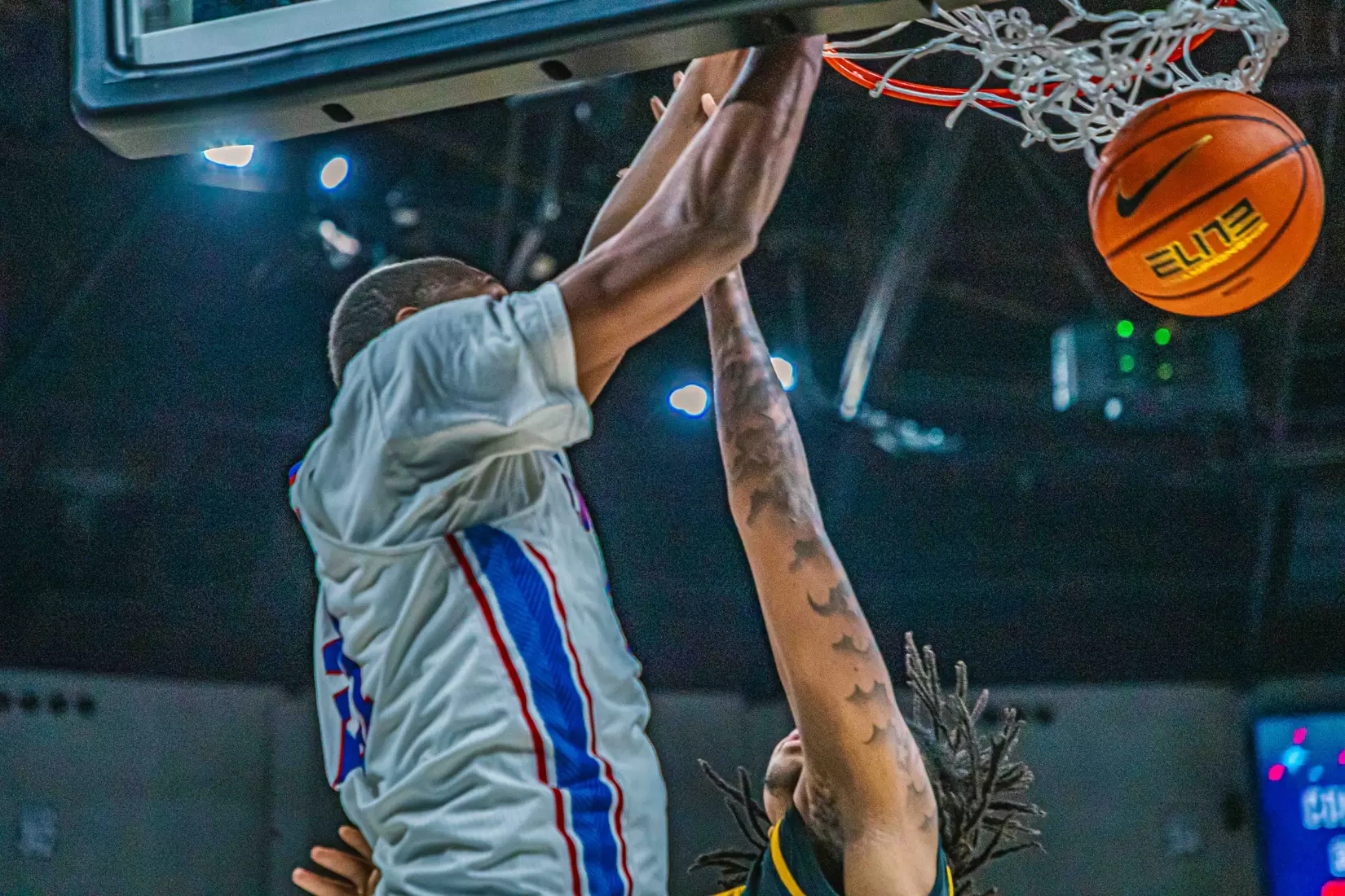 Bulldogs fall in title game to Owls