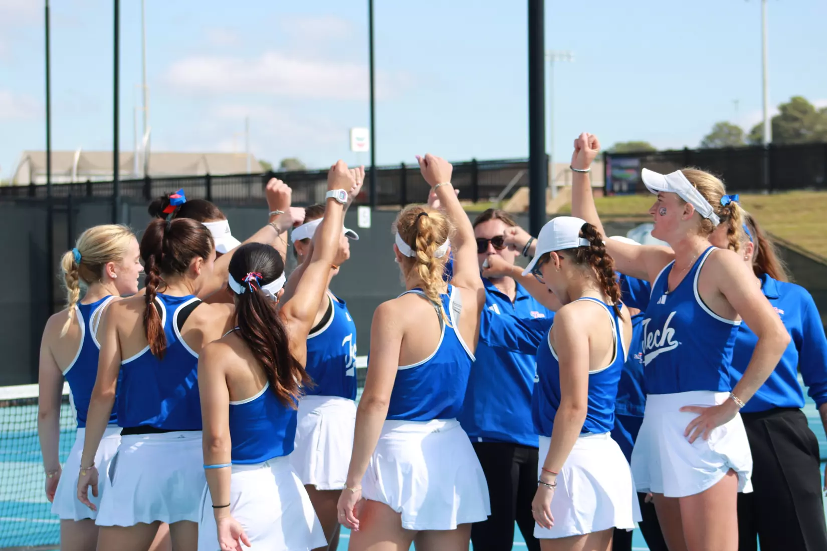 Bulldogs blank Bears 4-0 at home, claim 10th win of the season and seventh straight