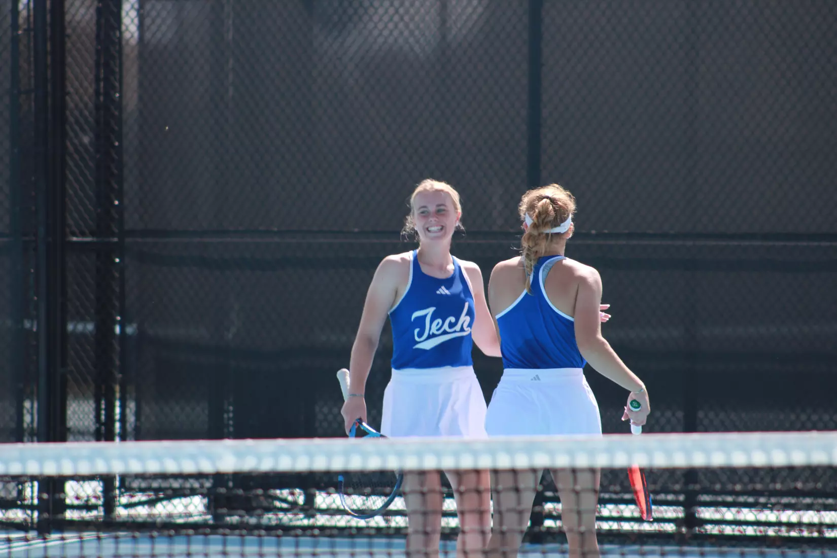 Bulldogs blank Bears 4-0 at home, claim 10th win of the season and seventh straight