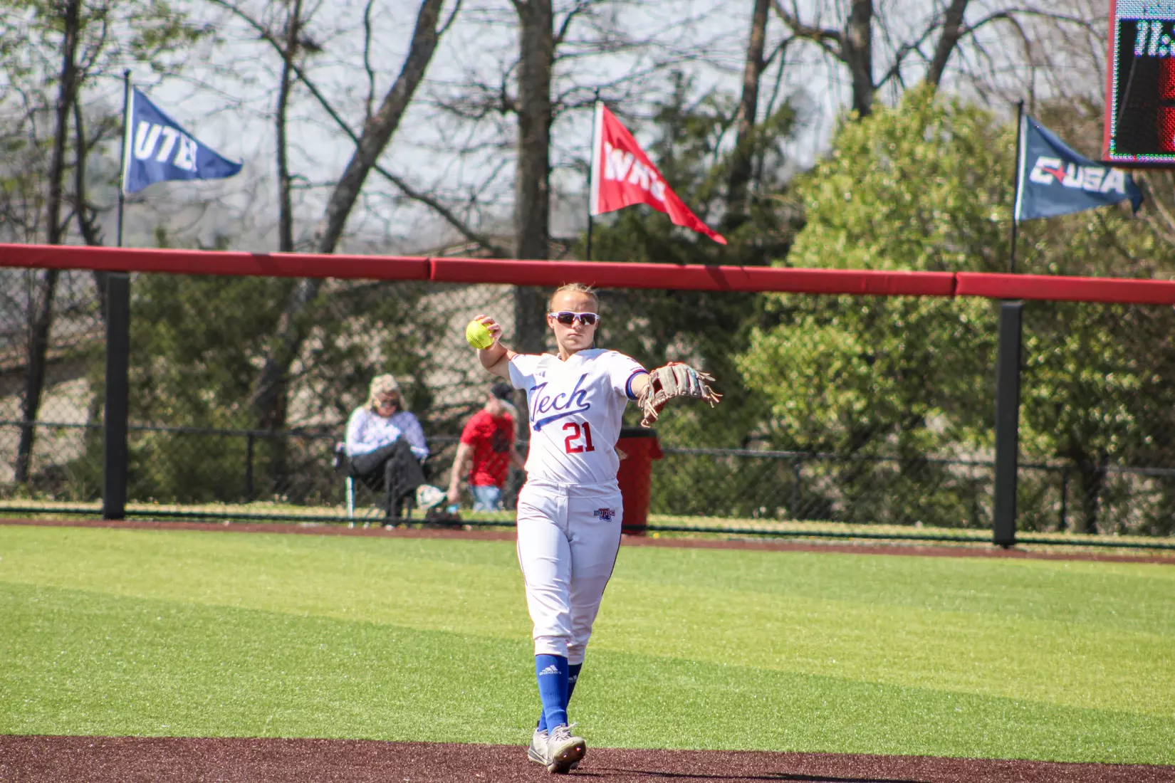 Bulldogs fall in extras in series finale.