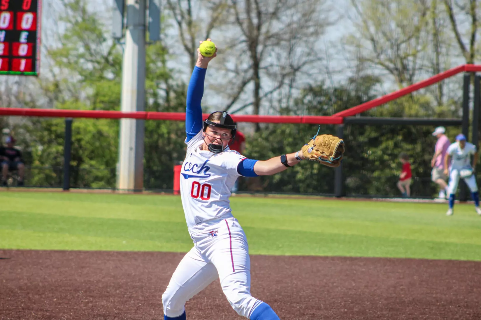 Bulldogs fall in extras in series finale.