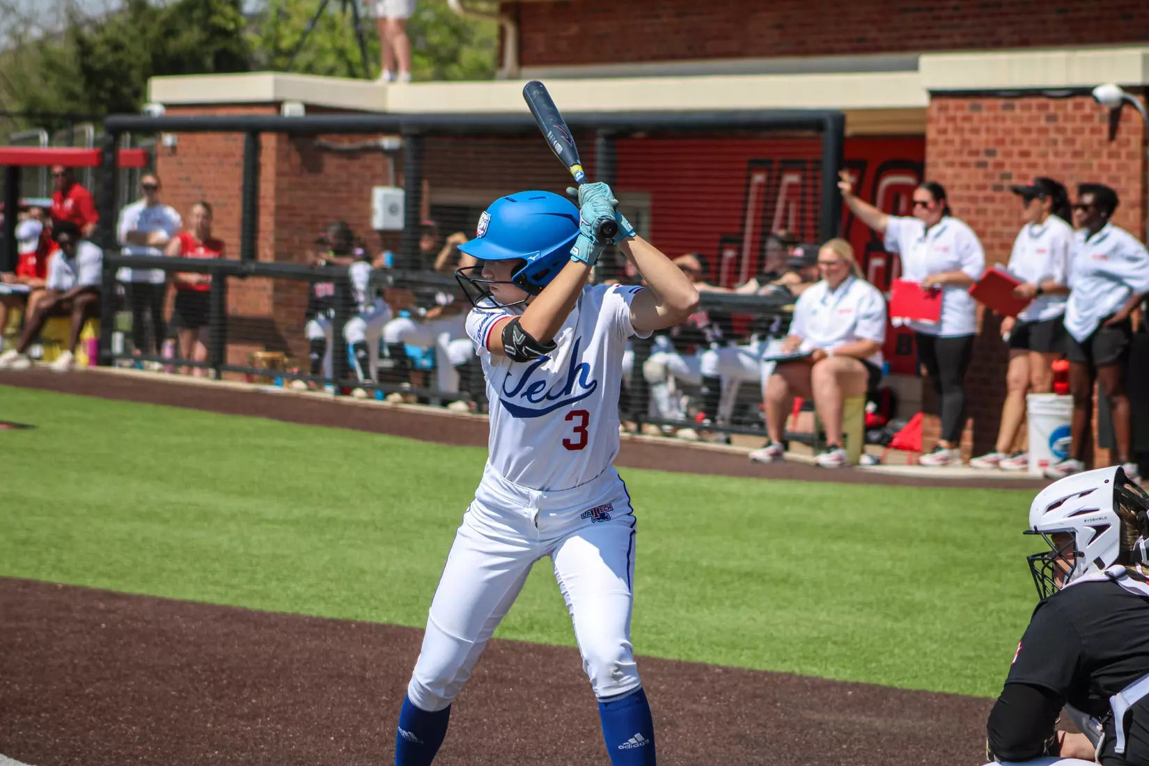 Bulldogs fall in extras in series finale.