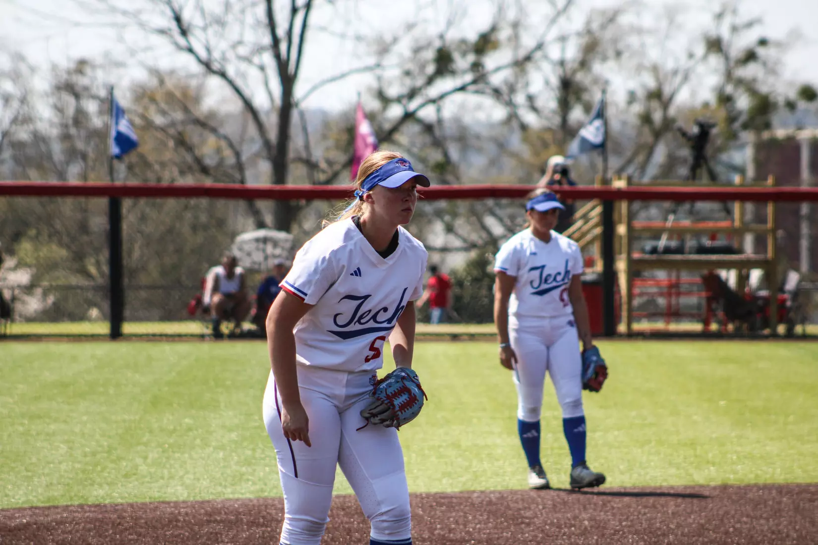 Bulldogs fall in extras in series finale.