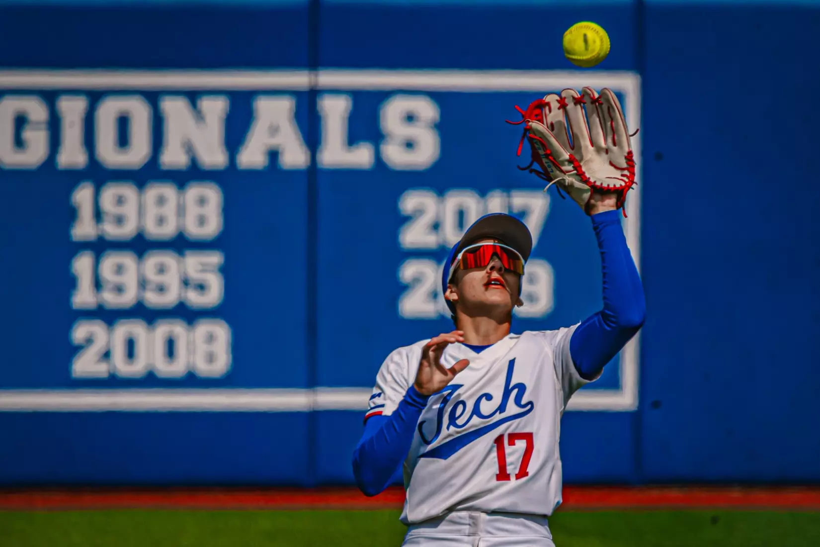Bulldogs drop series finale to Bears.