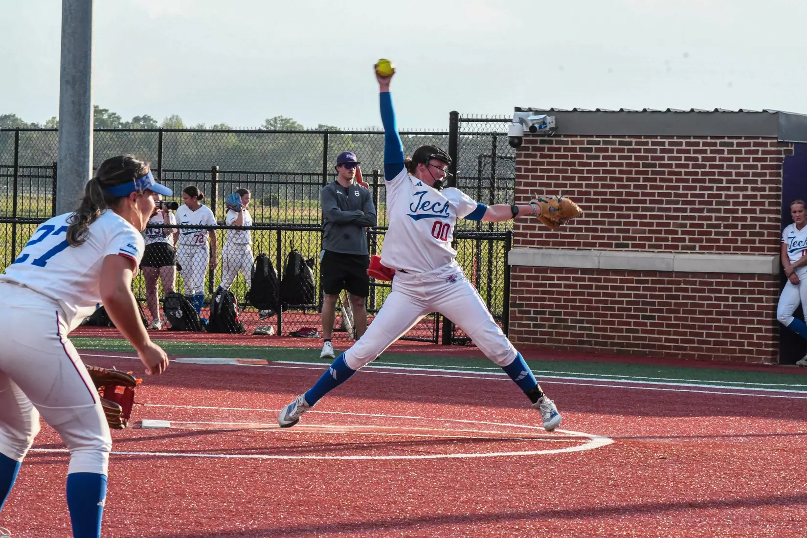 Bulldogs fall in midweek to Lady Demons.