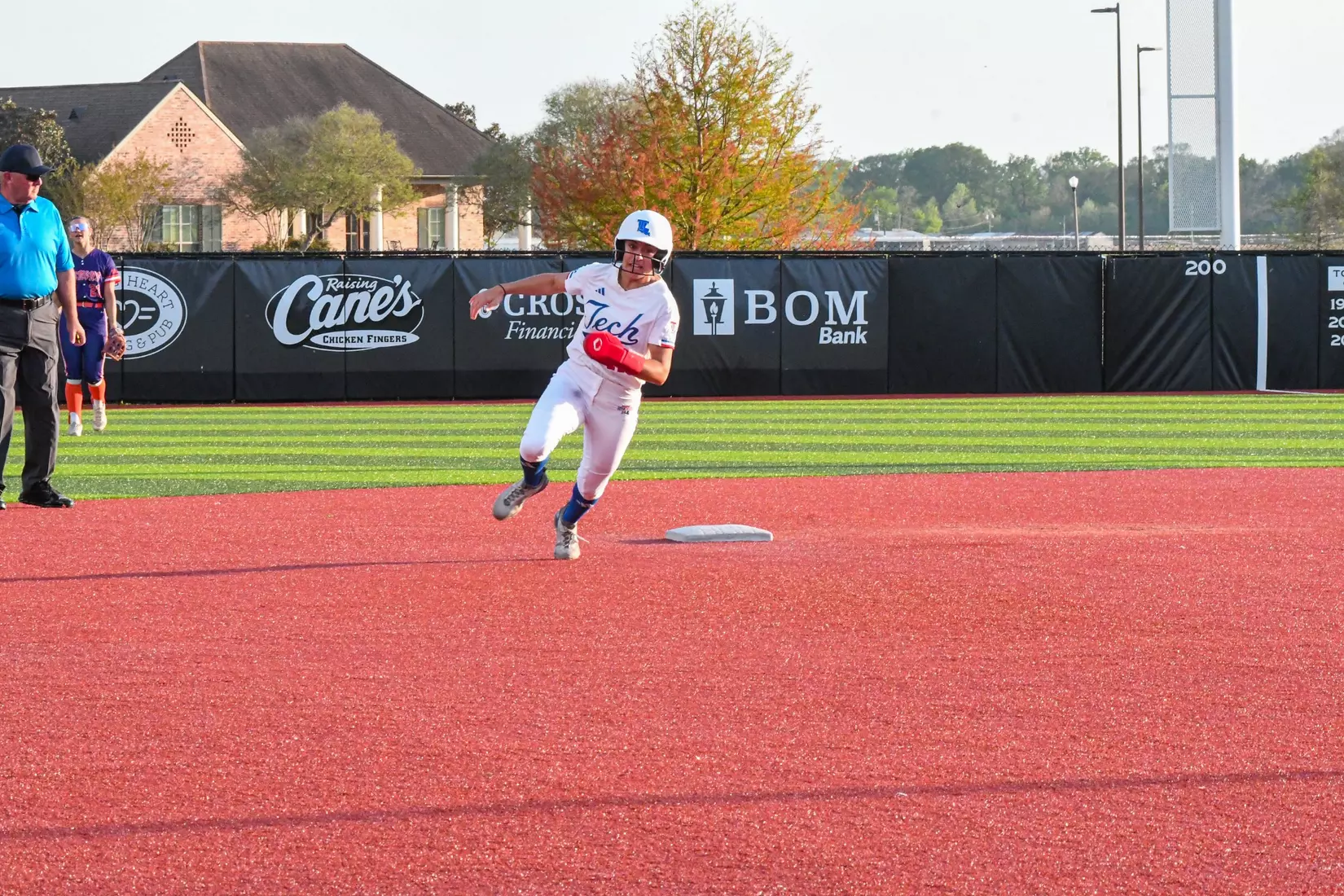 Bulldogs fall in midweek to Lady Demons.