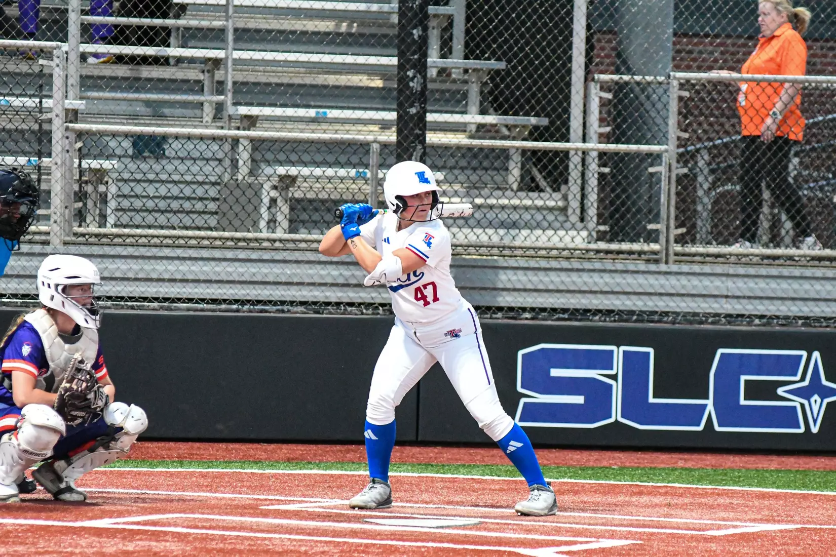 Bulldogs fall in midweek to Lady Demons.