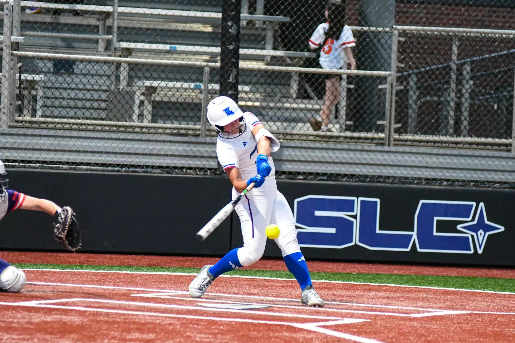 Bulldogs fall in midweek to Lady Demons.