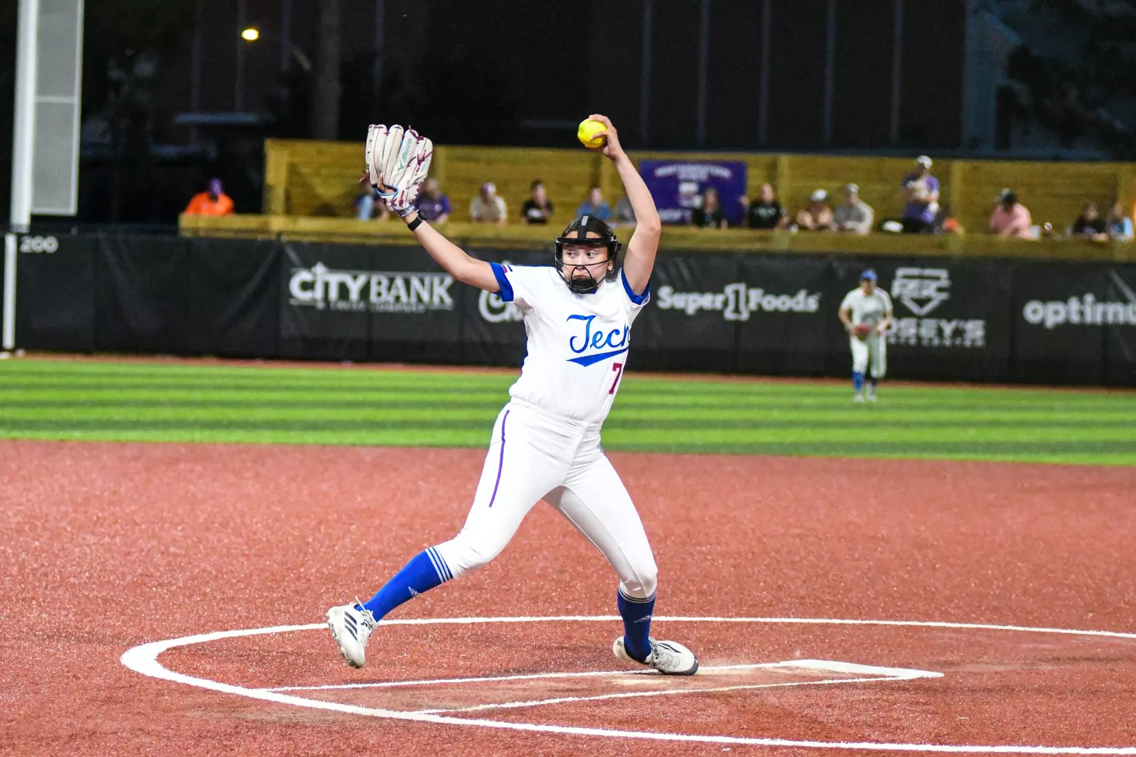 Bulldogs fall in midweek to Lady Demons.