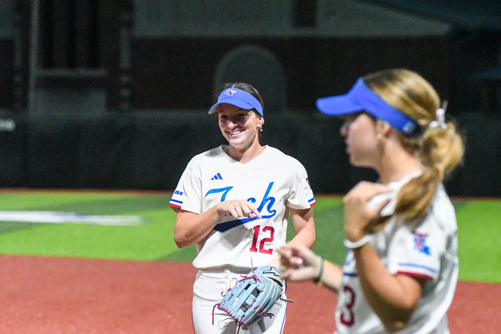 Bulldogs fall in midweek to Lady Demons.