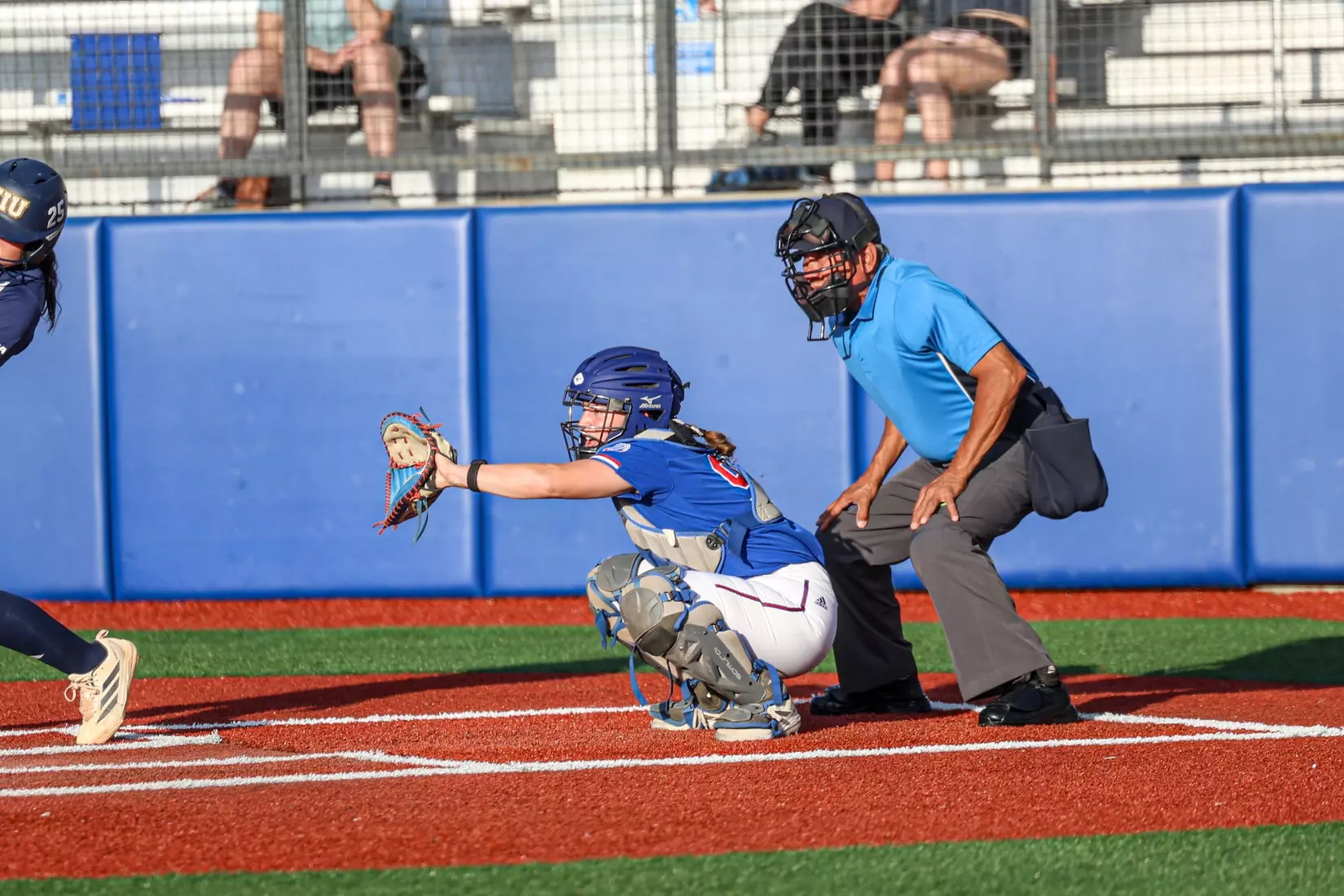 Bulldogs fall 4-3 in series opener to FIU.