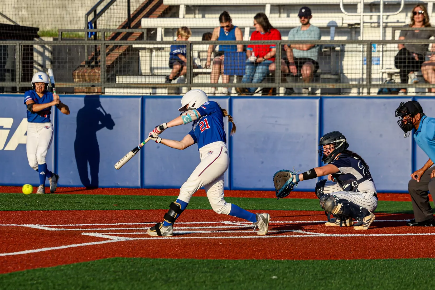 Bulldogs fall 4-3 in series opener to FIU.