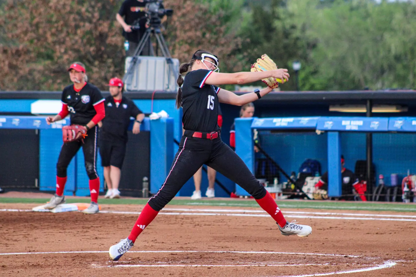 Bulldogs defeat Blue Raiders 6-4.