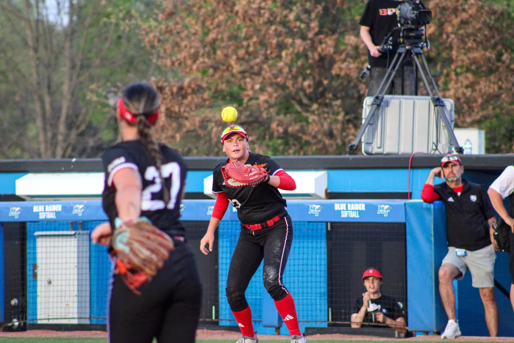 Bulldogs defeat Blue Raiders 6-4.