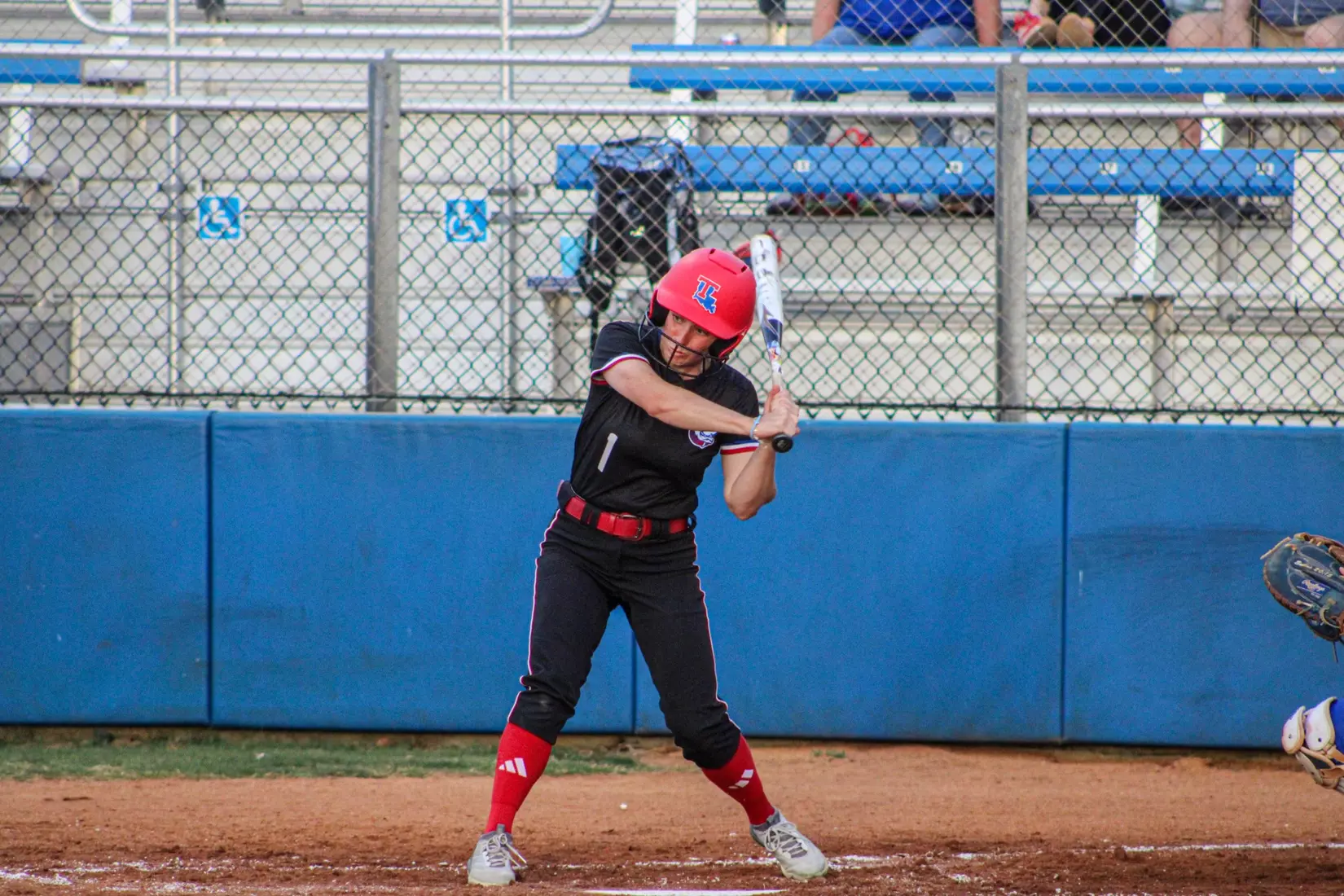 Bulldogs defeat Blue Raiders 6-4.