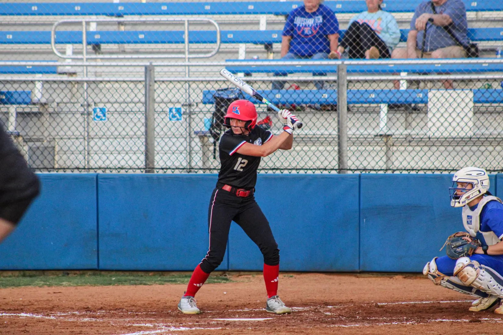 Bulldogs defeat Blue Raiders 6-4.