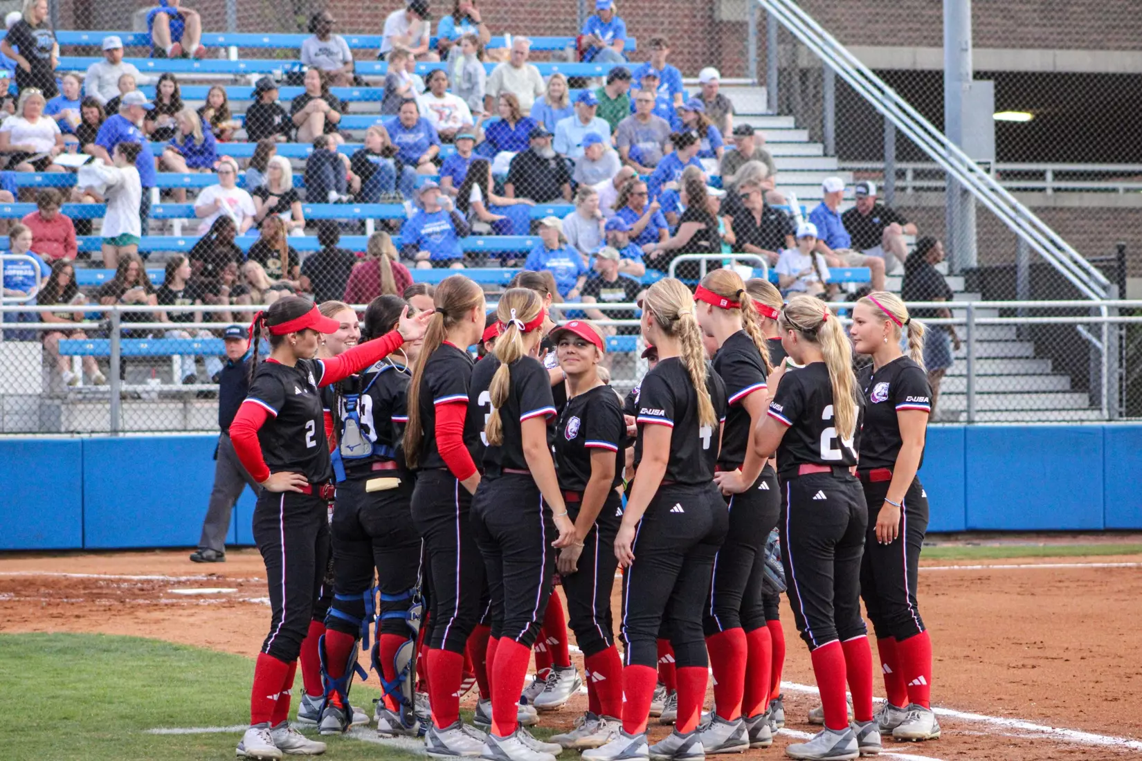 Bulldogs defeat Blue Raiders 6-4.