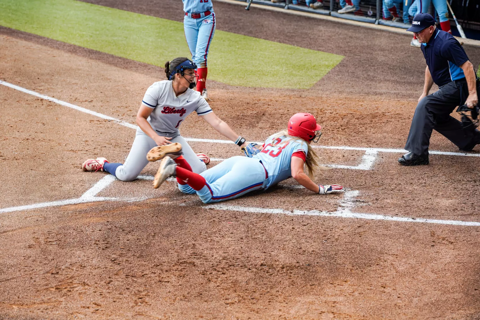 Bulldogs blank Flames 10-0 on Saturday to secure series victory.