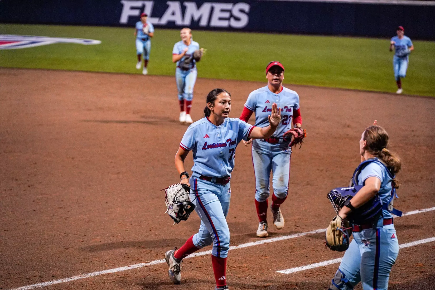 Bulldogs blank Flames 10-0 on Saturday to secure series victory.
